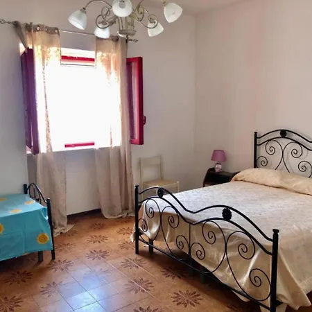 Casa Vacanza - Fronte Mare Tatil Evi