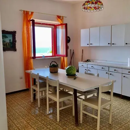 Casa Vacanza - Fronte Mare *
